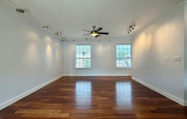 1402 Parker Lane