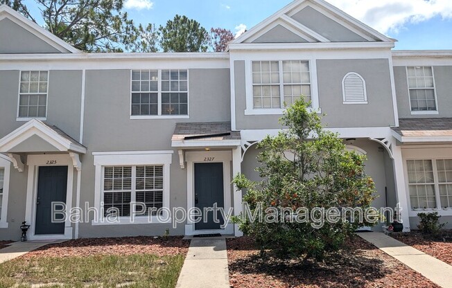 2327 LK WOODBERRY CIR
