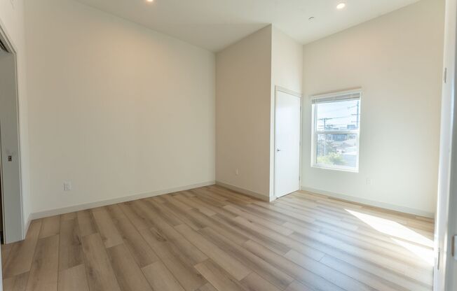 1 bed, 1 bath, 550 sqft, $2,750, Unit 302