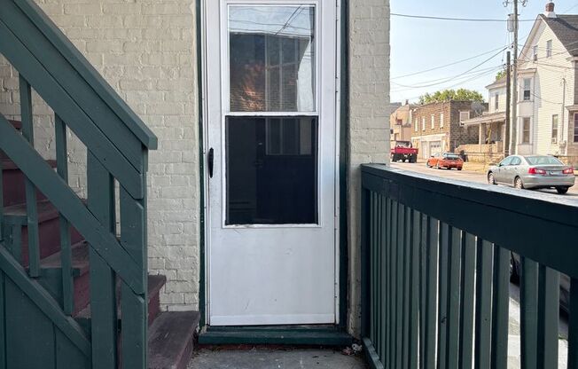 1 bed, 1 bath, $1,200