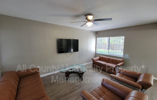207 SW 6 AVE