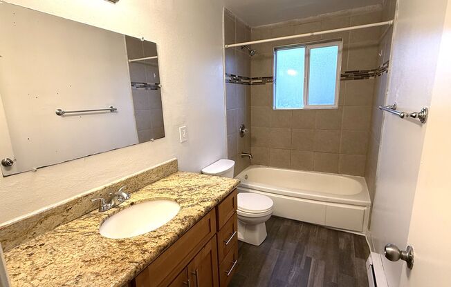 View at the Lake II: New Management + Leasing Specials! Pool, Balcony, Laundry on Site