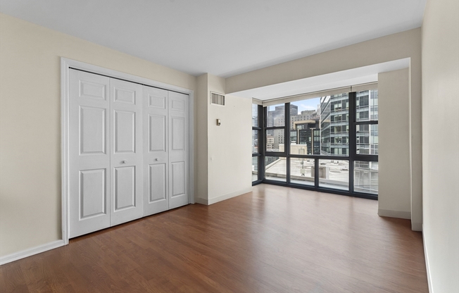 3 beds, 2 baths, 1,430 sqft, $7,600, Unit 1501