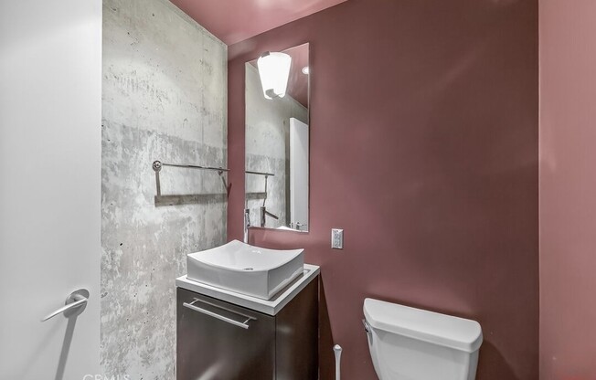 1 bed, 1.5 baths, 1,390 sqft, $3,500, Unit 1707