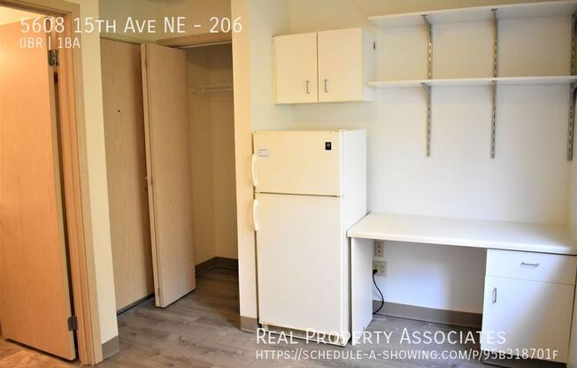 5608 15th Ave NE