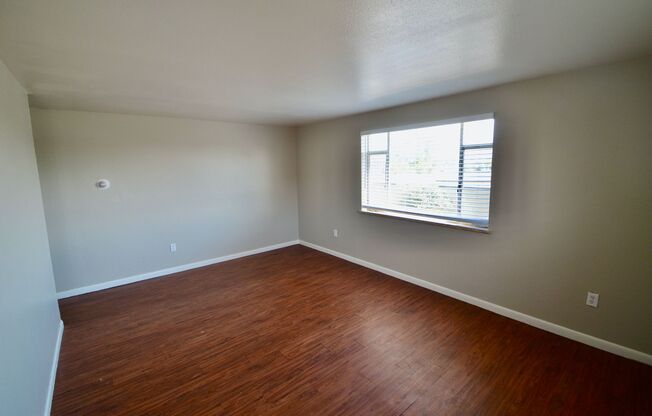 1160-1198 S Allison St