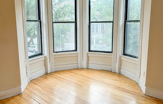 703 W Willow St Apt 2B