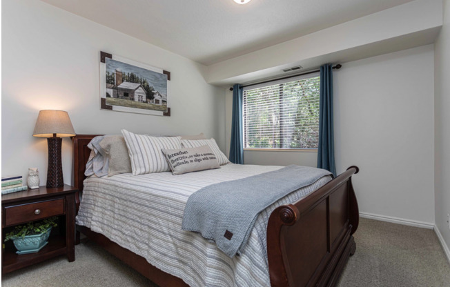 2 beds, 2 baths, 1,000 sqft, $1,525, Unit 960-12