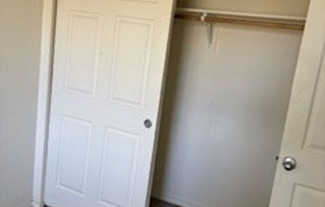 2 beds, 2 baths, 1,350 sqft, $1,595, Unit 112