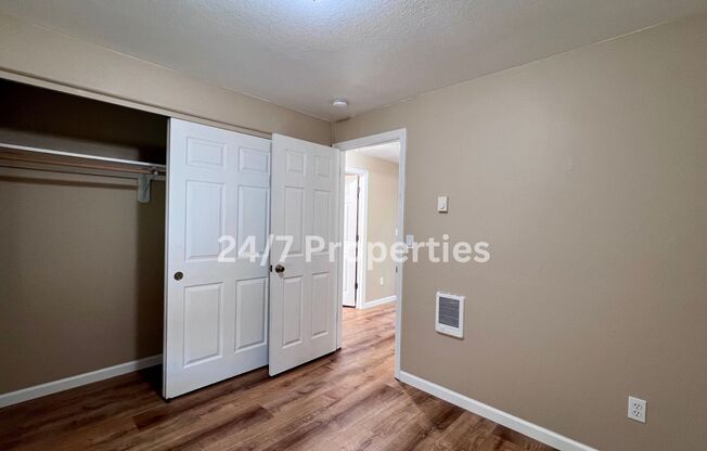 3 beds, 2.5 baths, $2,600