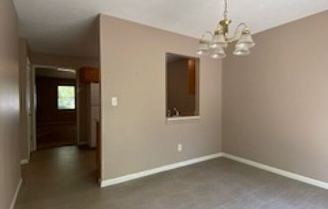 2 beds, 1.5 baths, $1,095