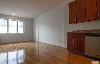 3 beds, 2.5 baths, $4,152, Unit 1A