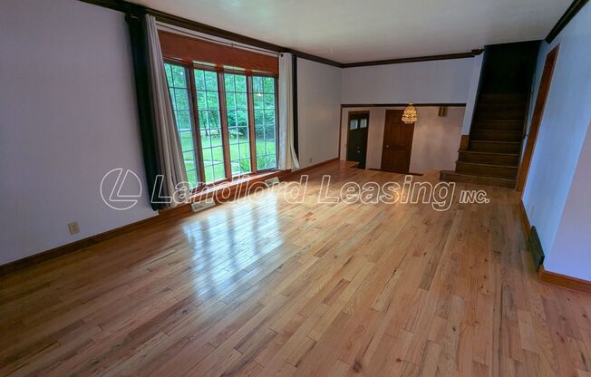 Spacious Split-Level Home in Columbia Station with 4+ Car Garage!