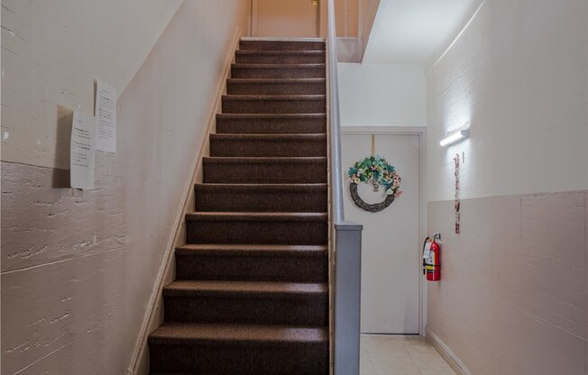 48 39 45 ST