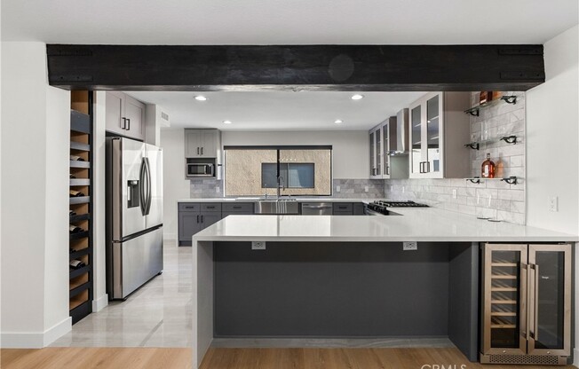18417 COLLINS ST