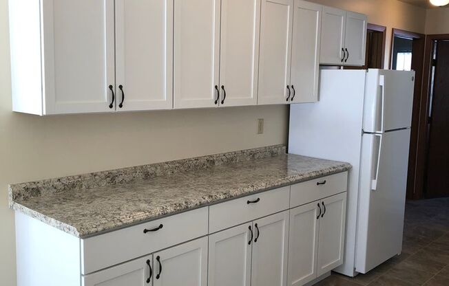 2 beds, 1 bath, 1,001 sqft, $1,049.99, Unit 2641-07