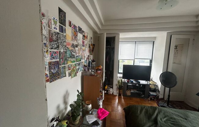 2 beds, 1 bath, $1,375, Unit 510