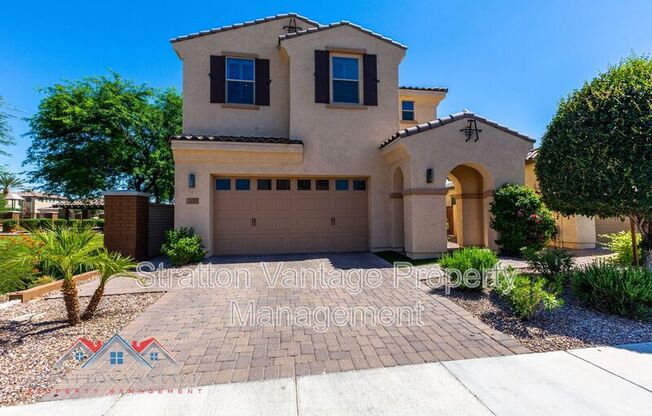 2833 E EBONY DR