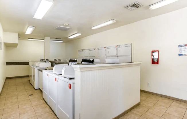 Boulder Creek Apartments