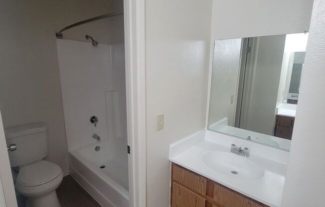 2 beds, 1 bath, $1,795, Unit 9