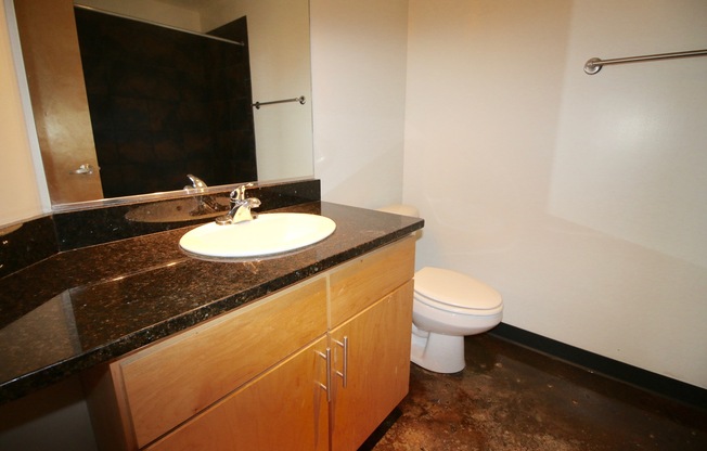 2 beds, 1 bath, 929 sqft, $1,595, Unit APT 2A