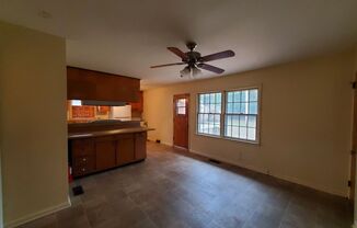 3 beds, 1.5 baths, $1,000