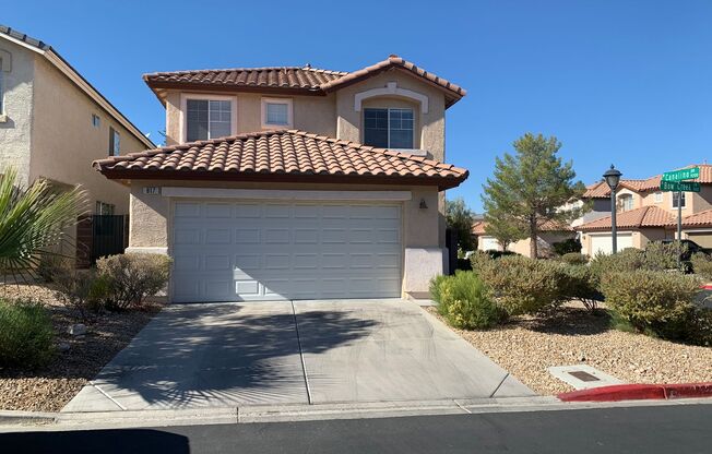 GATED COMMUNITY HOUSE IN POPULAR SUMMERLIN AREA