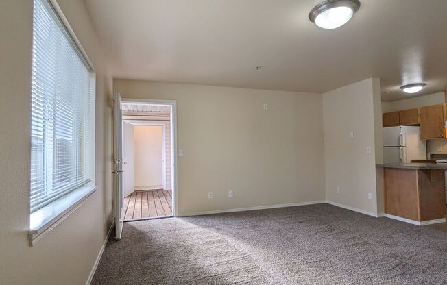 3 beds, 2 baths, 1,180 sqft, $1,585, Unit E304