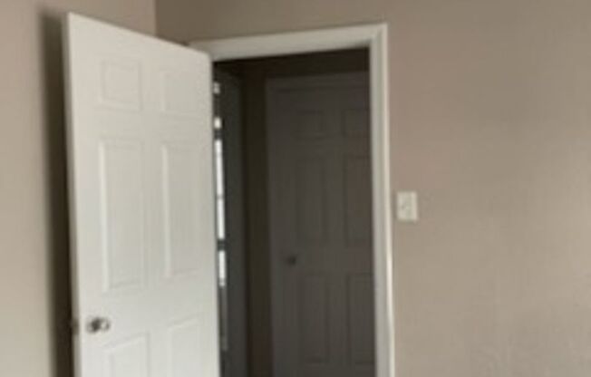 2 beds, 1.5 baths, 1,018 sqft, $1,500, Unit 1001