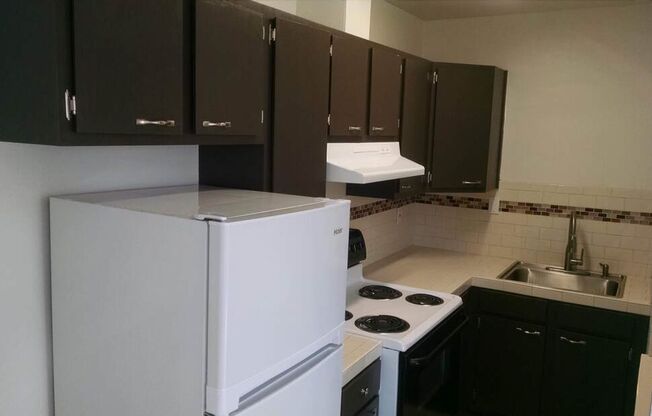 1 bed, 1 bath, 503 sqft, $999, Unit 12