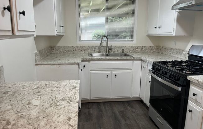 Lovely 3 Bedroom 1 Bath House with Garage