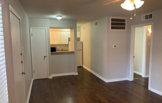 2 beds, 1 bath, 785 sqft, $1,450, Unit 118