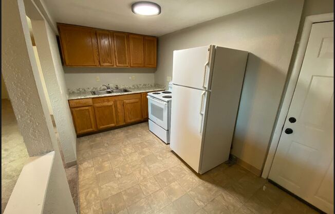 162-176 S Ingalls St