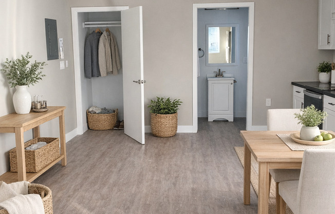 Studio, 1 bath, 243 sqft, $1,595, Unit 44