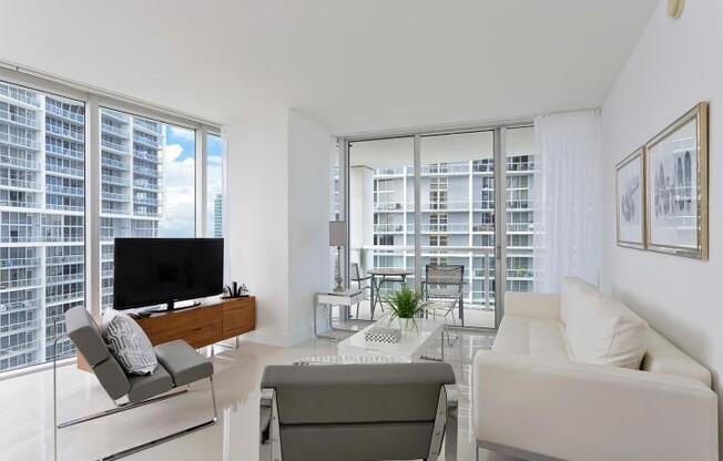 2 beds, 2 baths, $5,000