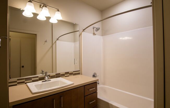 Studio, 1 bath, $1,275, Unit 103