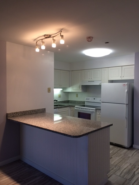 2 beds, 1 bath, 885 sqft, $1,995, Unit 304