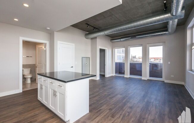 1 bed, 1 bath, 713 sqft, $2,750, Unit 3833-401