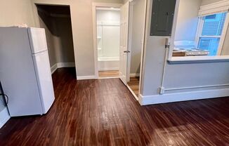 Studio, 1 bath, $795, Unit 204