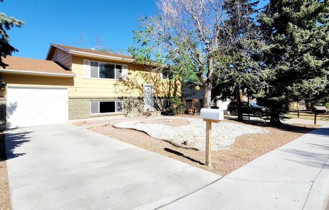 4 bedroom home with fenced back yard!