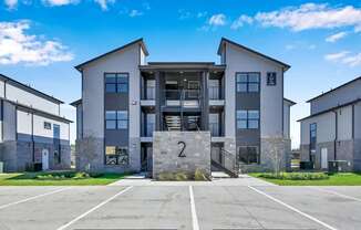 Esperanza at Keith Harrow