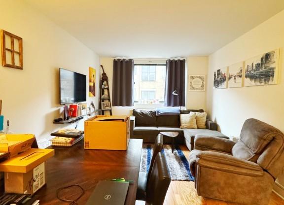 323 W 96 ST