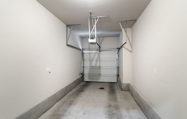 NW!! 2 Bedrooms with Balcony!! Gated!! Community Pool!! Park!! One car Garage!! Built 2020!!