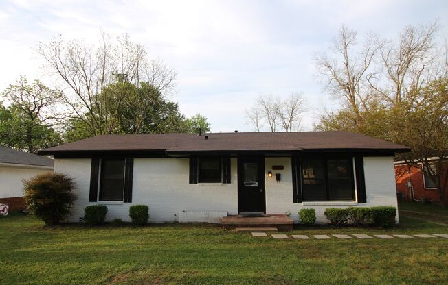 Tour Today! Updated 3 Bed 2 Bath Rental! Spare Room!
