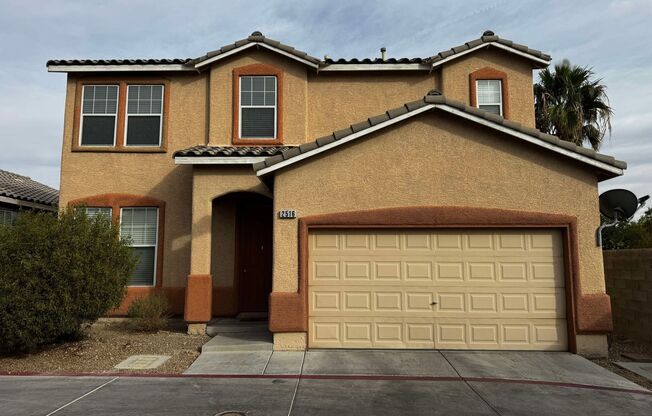 2516 Owls Eyes // 3 bed 2.5 bath gated community