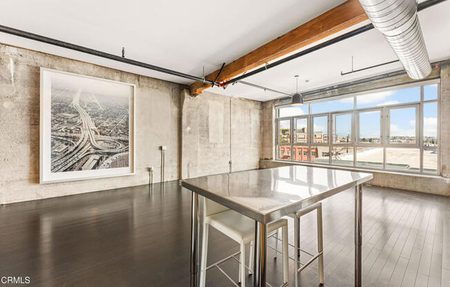 1 bed, 1 bath, 1,420 sqft, $4,300, Unit 532