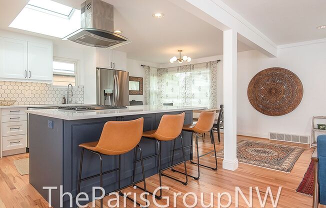 Renovated Magnolia Home – Open Floor Plan & Beautiful Finishes