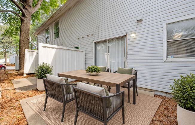 2 beds, 2.5 baths, 1,218 sqft, $1,395, Unit 2-22F