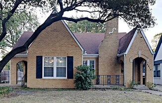 3215 COCKRELL AVE