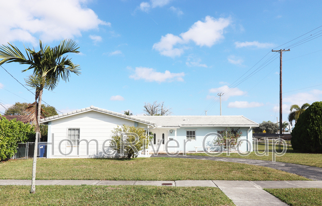 3325 SW 124 CT
